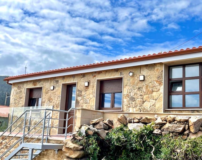 Solpor De Ezaro Villa Dumbria Ngoại thất bức ảnh